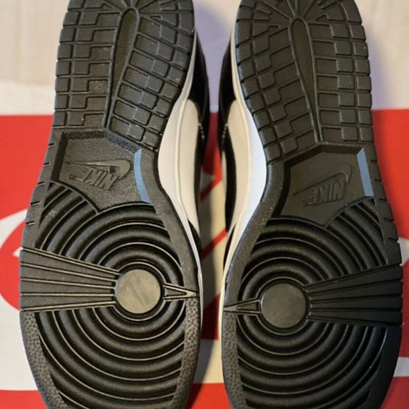 Nike Dunk Low Black and White 🐼 (Panda) - Picture 4 of 9